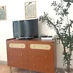 La Maison By Simone, La Vrai